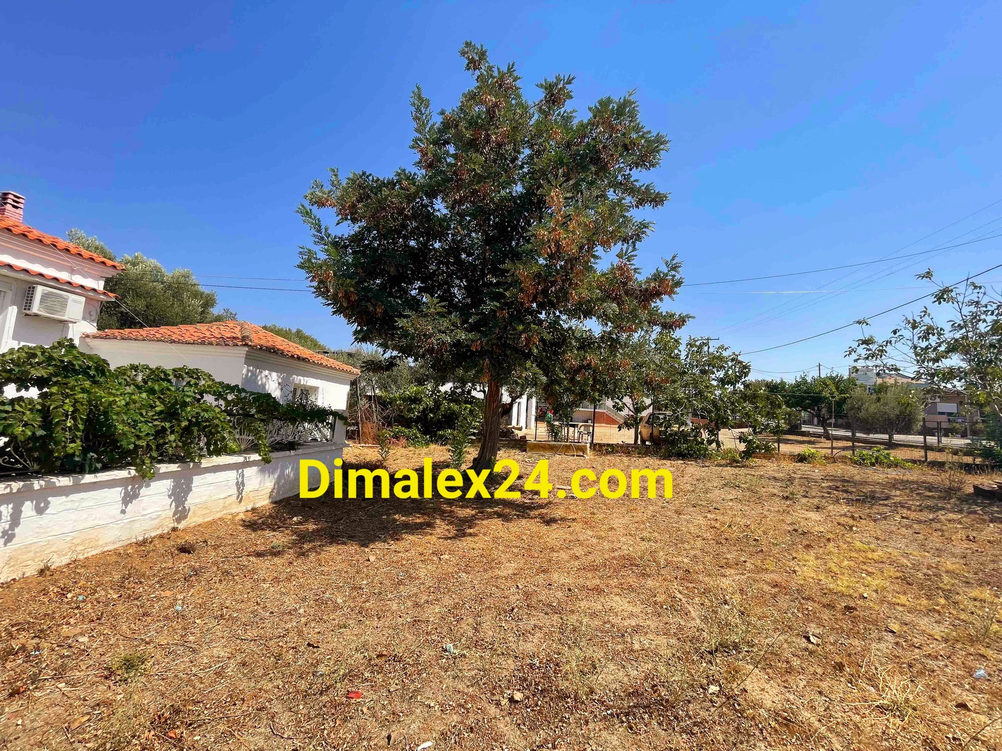 Парцел за продажба в Северна Гърция с възможност за ток и вода.