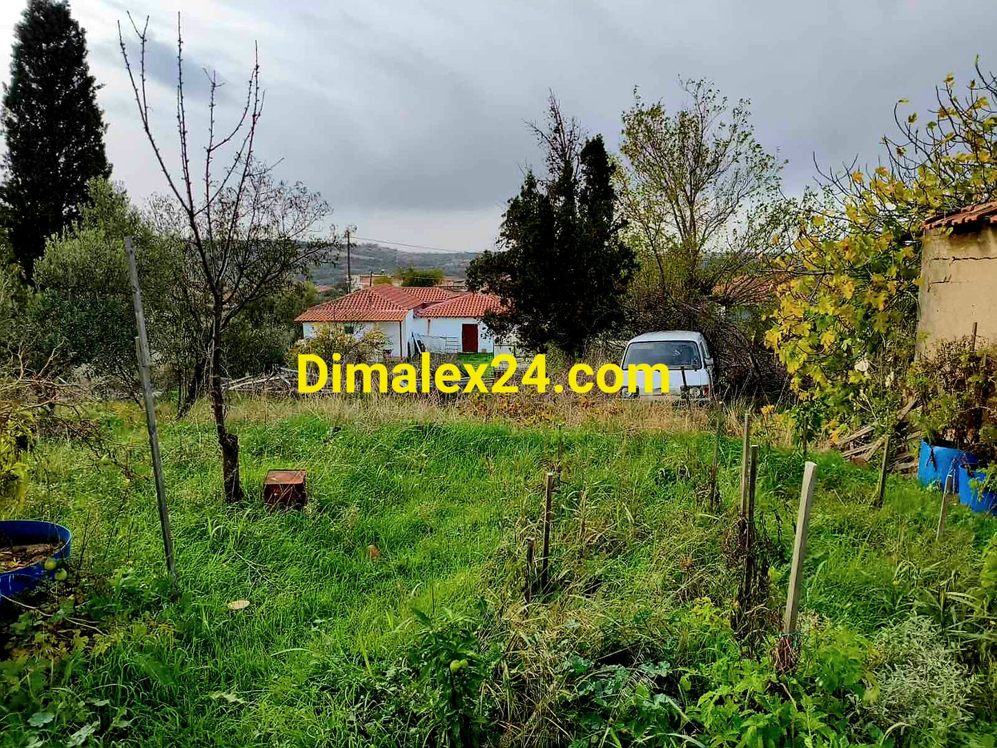 Равен парцел за строителство в Ксилагани, област Родопи.