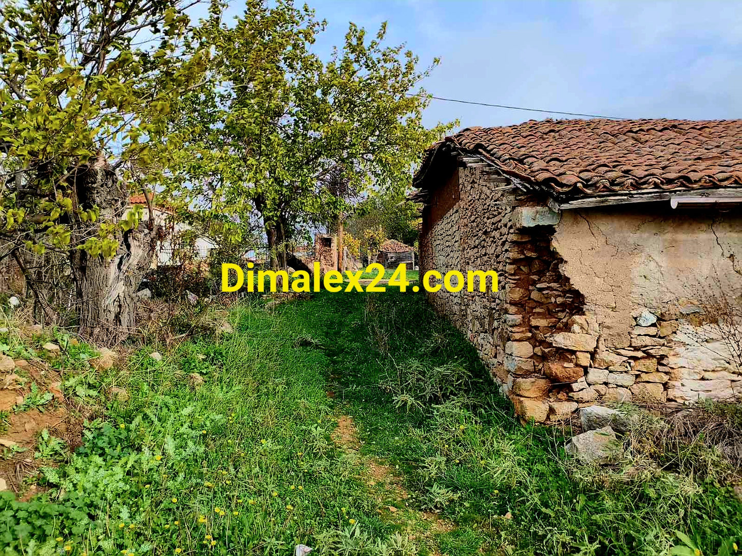 Имот в ксилагани, Северна Гърция, област Родопи на няколко километра от плажа.