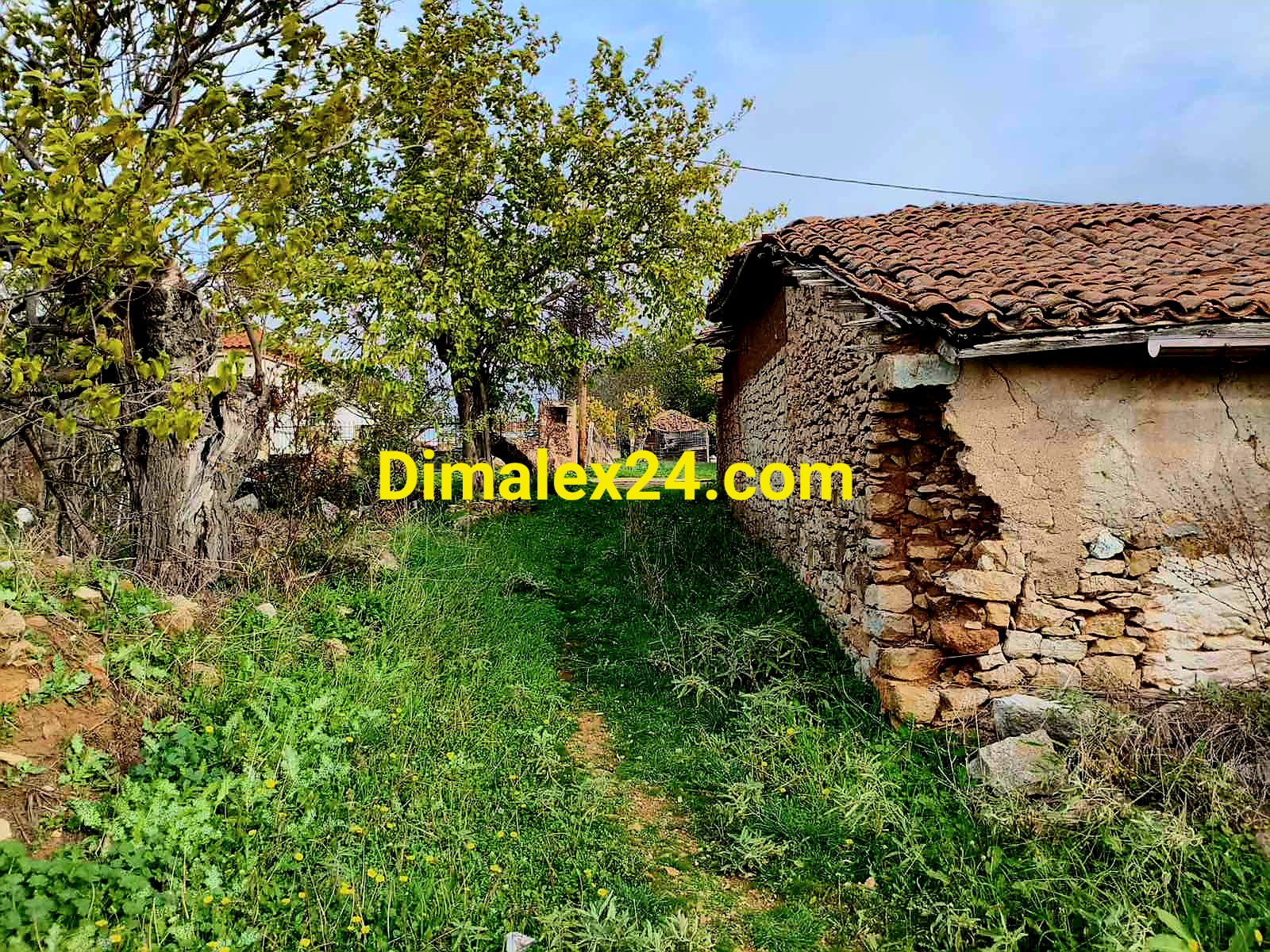 Имот в ксилагани, Северна Гърция, област Родопи на няколко километра от плажа.