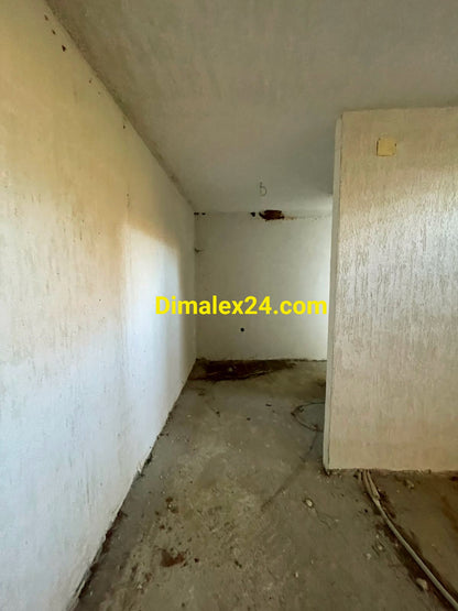 Преходно помещение на имот с висок инвестиционене потенциал в Гърция,област Родопи,Платанитис.