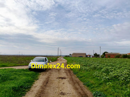 Парцел с потенциал на 900 м. от плажа на Имерос,област Родопи.