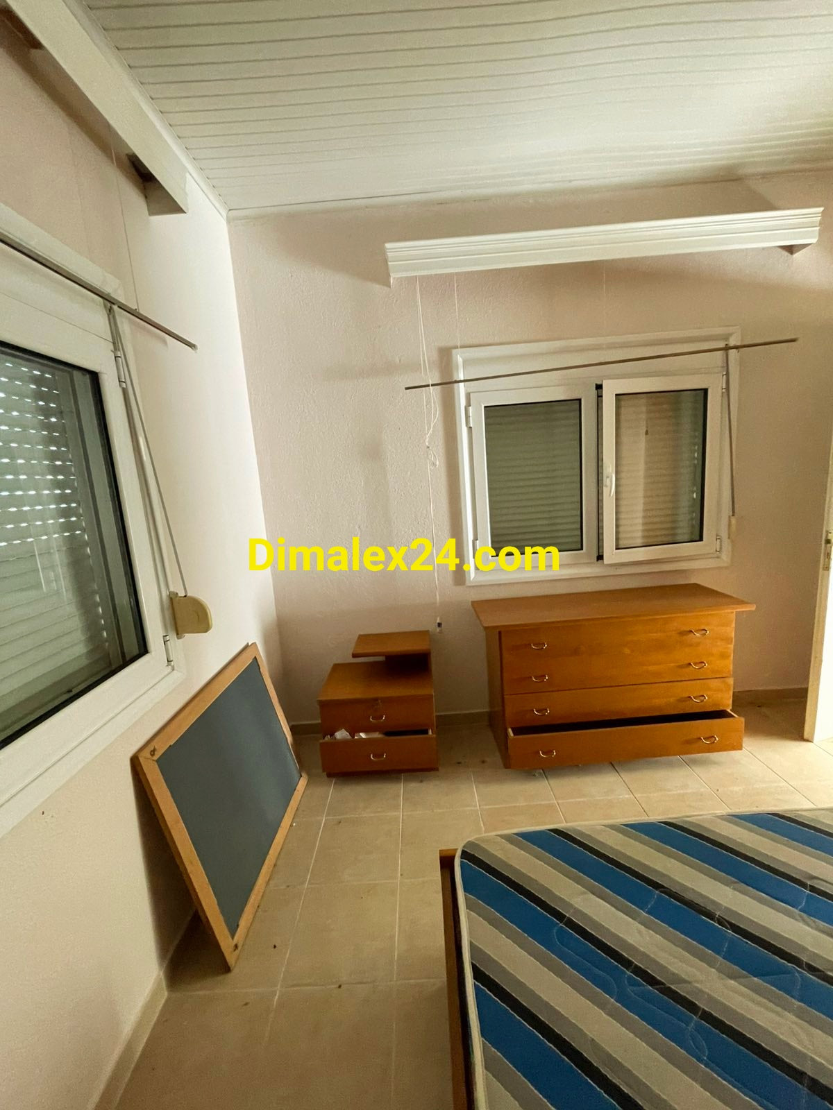 Стая с голямо легло  - имот в Кровили, област Родопи, Северна Гърция, имот с потенциал.