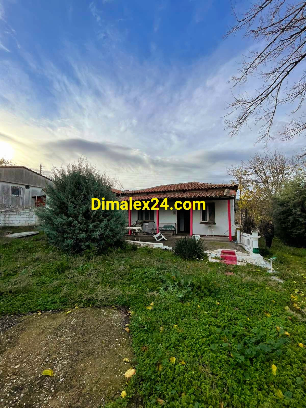 Къща 80 кв.м с голям парцел 1000 кв.м в Родопи, Северна Гърция,Кровили.