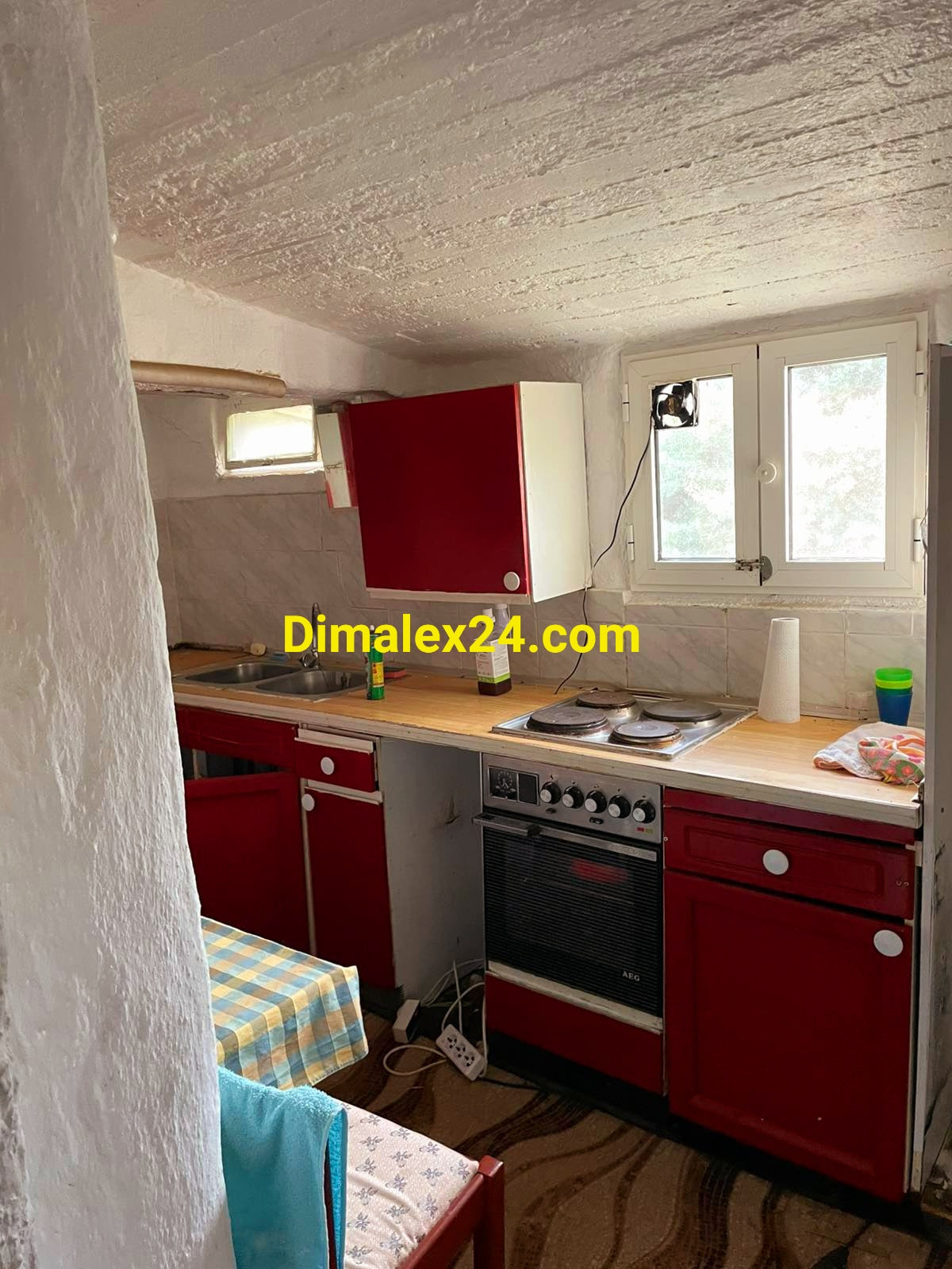 Кухня с цялостен кухненски бокс на имот в Северна Гърция,Кровили.