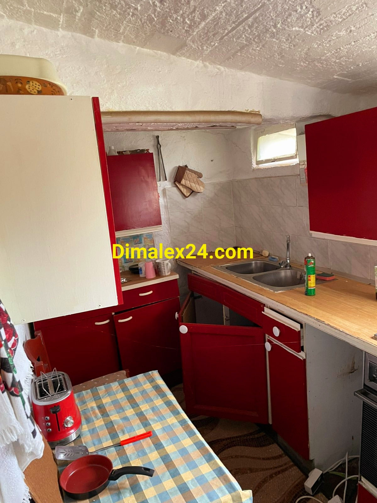 Кухня на имот в област Родопи,Кровили.