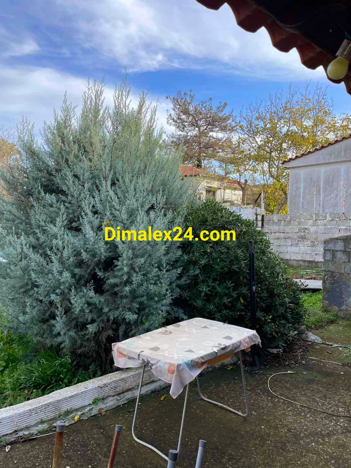 Заден двор с кът за отдих и BBQ - имот в Гърция,област Родопи,Кровили.