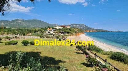 Морски ресторант с гледка към островите Тасос и Самотраки, област Родопи,Северна Гърция.