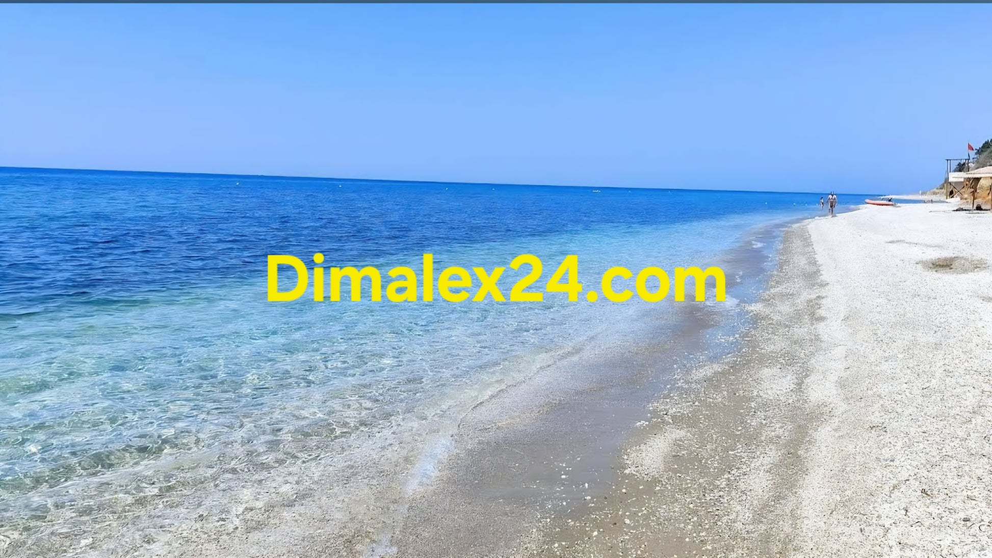 Плажна ивица под рибен ресторант в Северна Гърция, област Родопи, Платанитис.