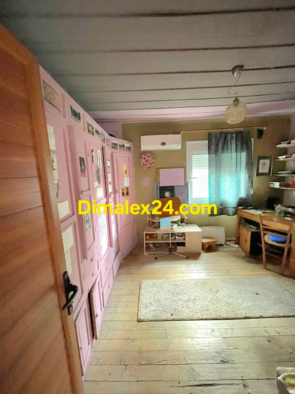 Спални помещения на втория етаж в къща в Проскинитес.