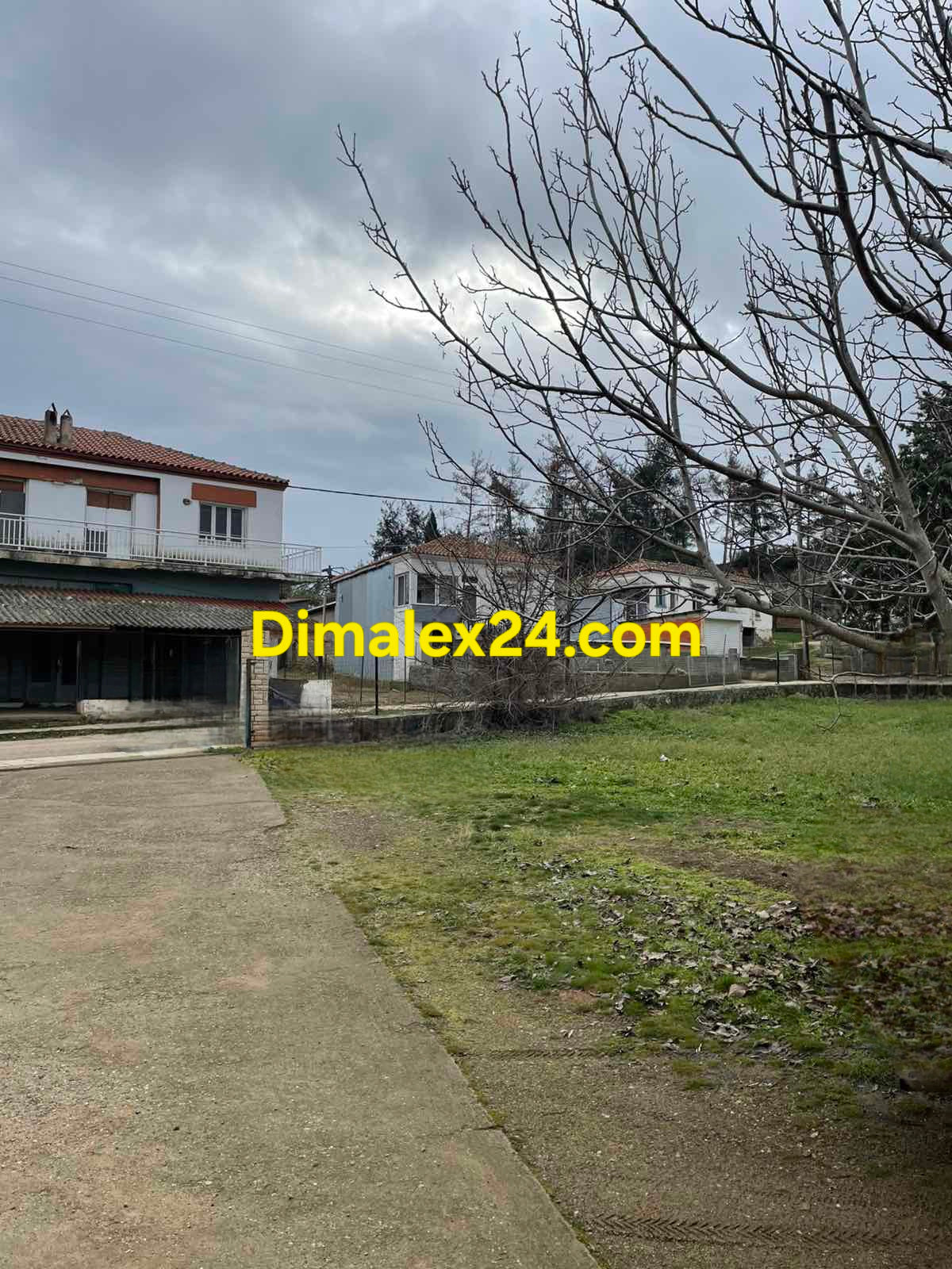 Парцел за къща в спокоен район на Северна Гърция.