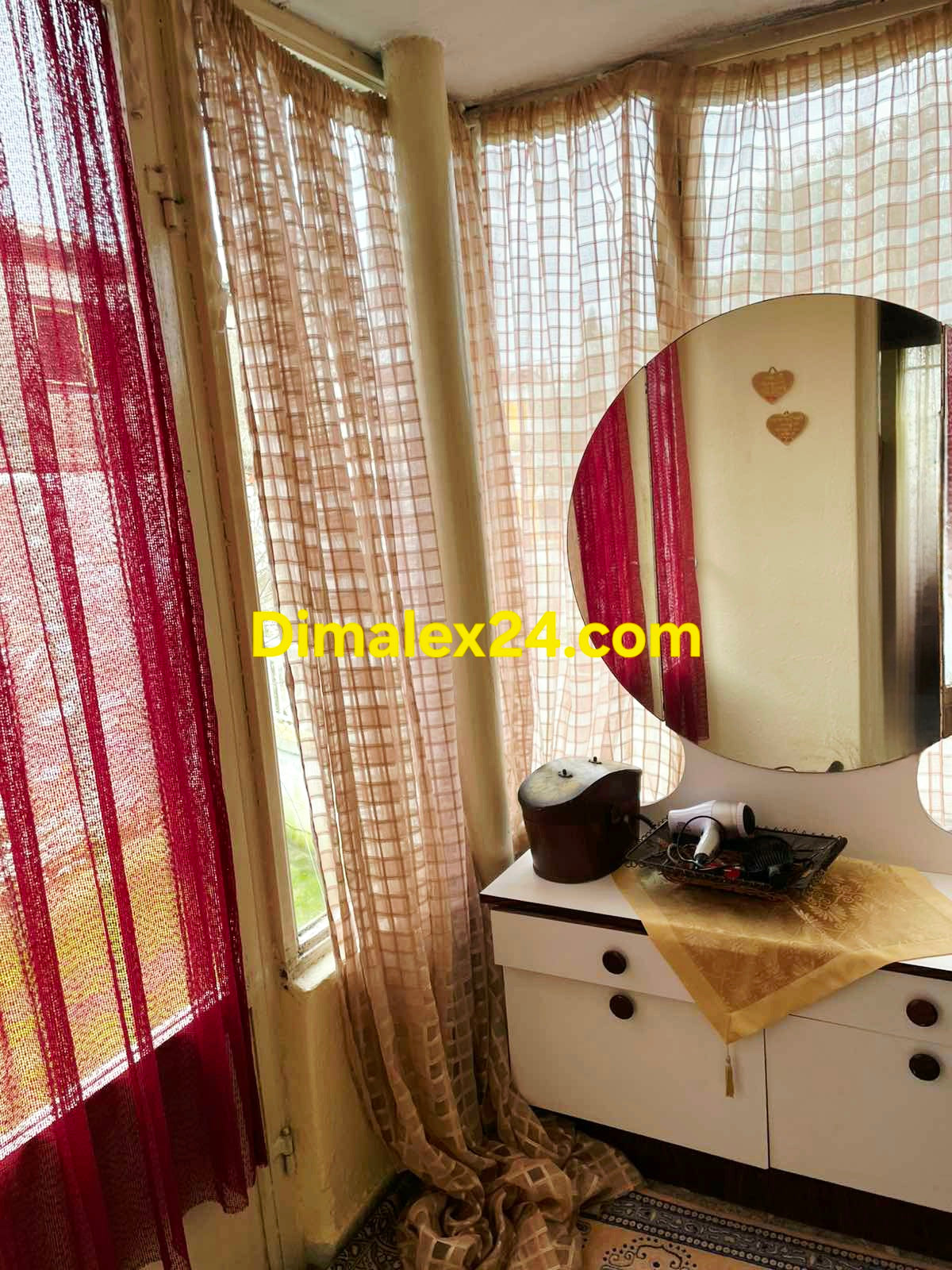 Къща в Северна Гърция с удобна локация до море, град и граничен пункт.