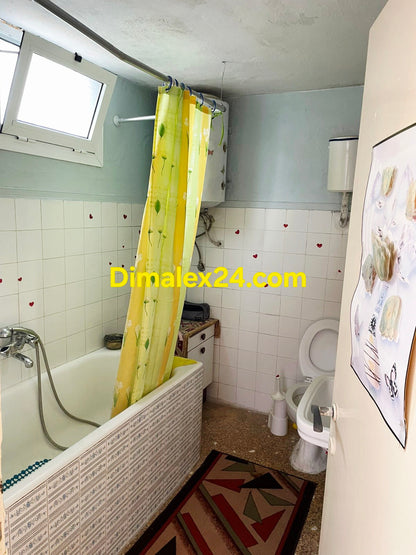 Централно разположена къща в село Ксилагани – отличен имот за целогодишно живеене.