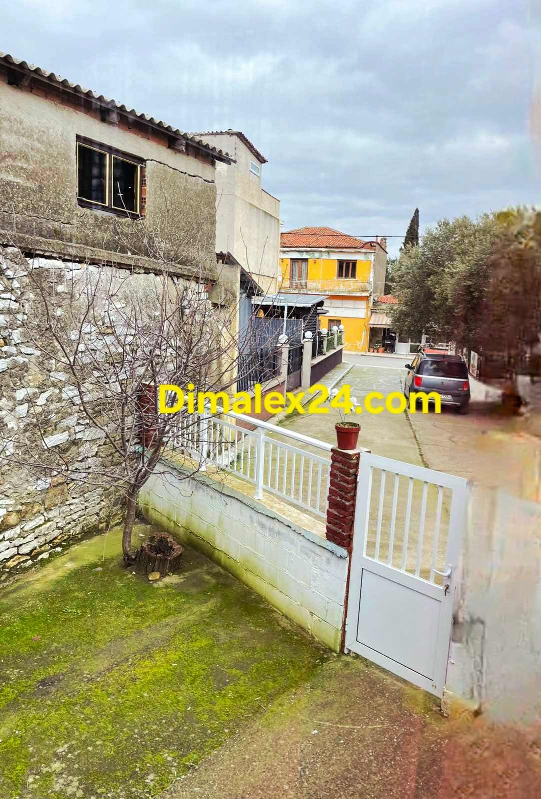 Къща в Ксилагани с отлична локация на 16 км от Комотини и 40 км от Маказа.