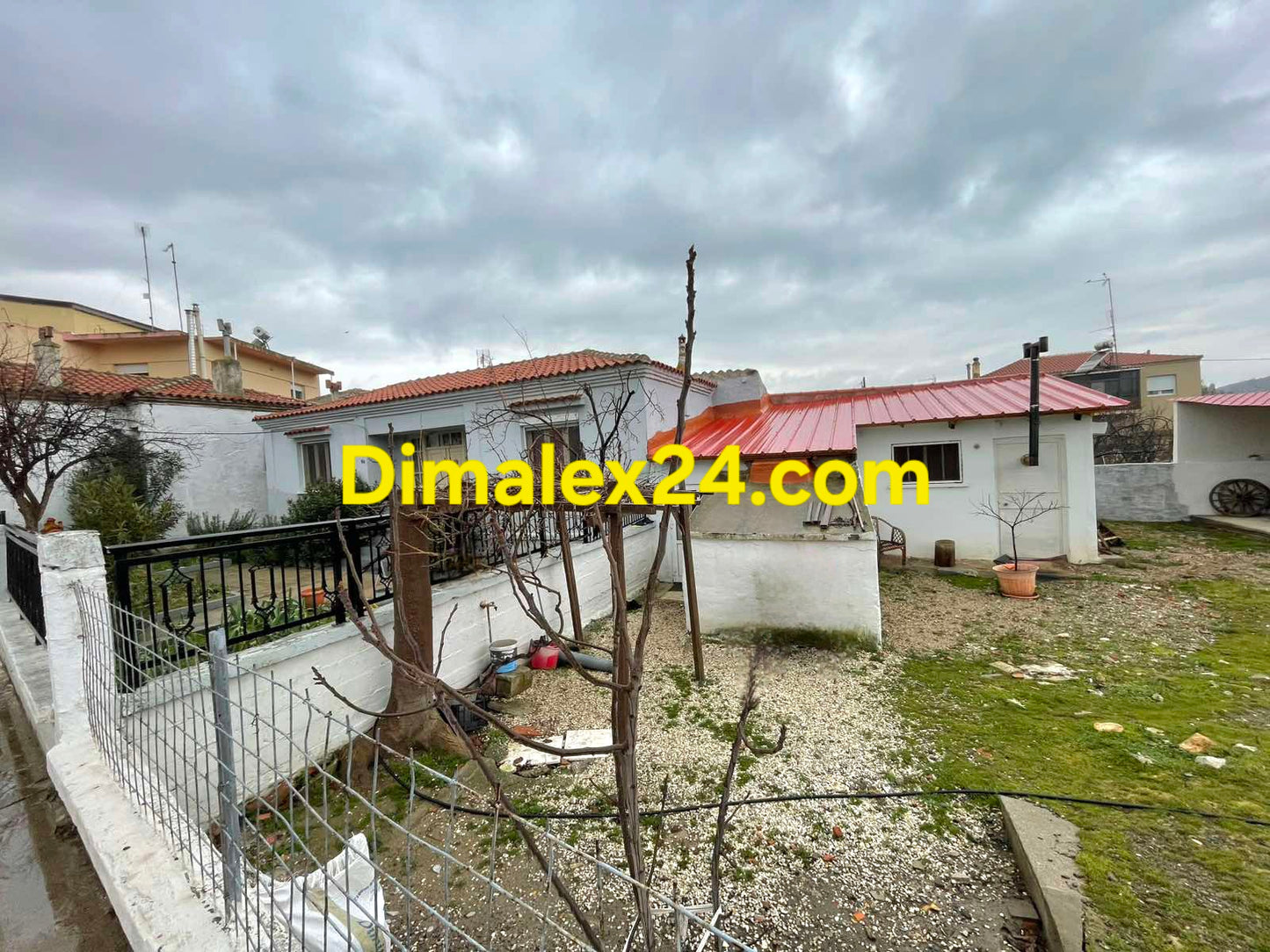 Къща в Северна Гърция подходяща за целогодишно живеене.