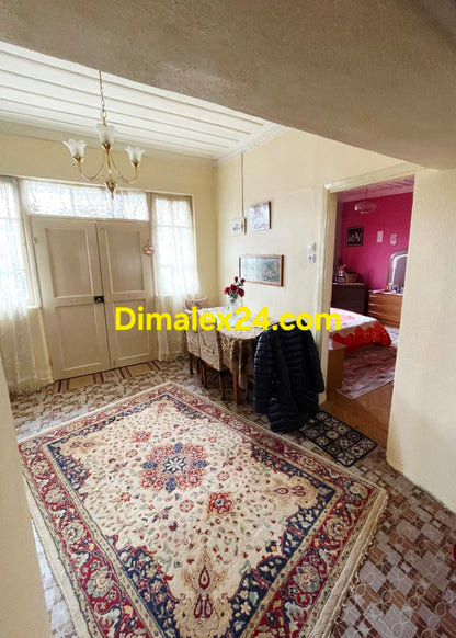 Къща в центъра на село Ксилагани, Северна Гърция – имот близо до морето и градски удобства.