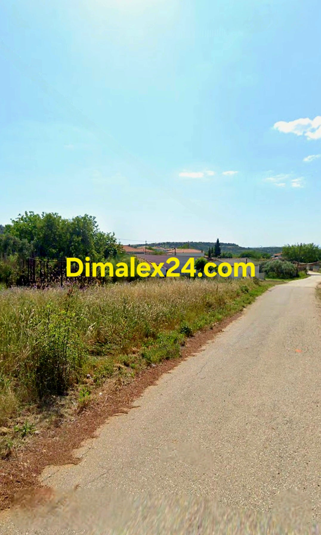 Земя за къща за гости в Северна Гърция.