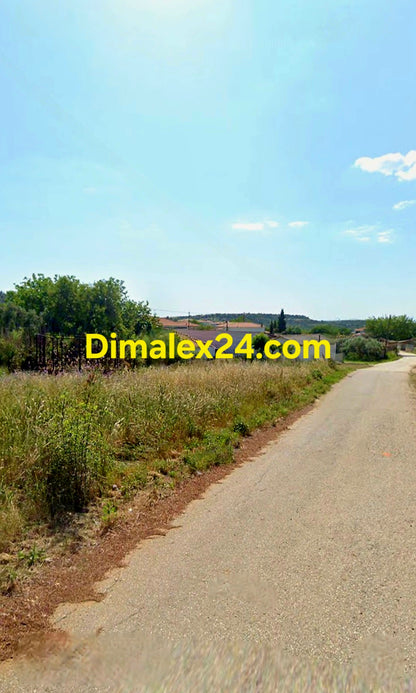 Земя за къща за гости в Северна Гърция.