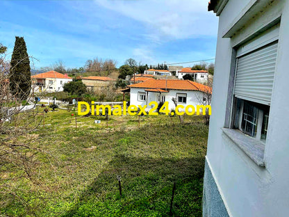 Външен изглед на къща в Неа Калисти област Родопи.