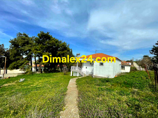 Къща за продажба в Неа Калисти Северна Гърция външен изглед.