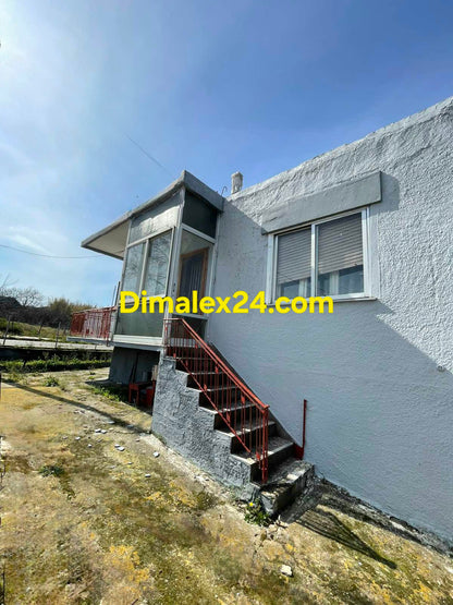 Къща в Пагурия област Родопи външен изглед.