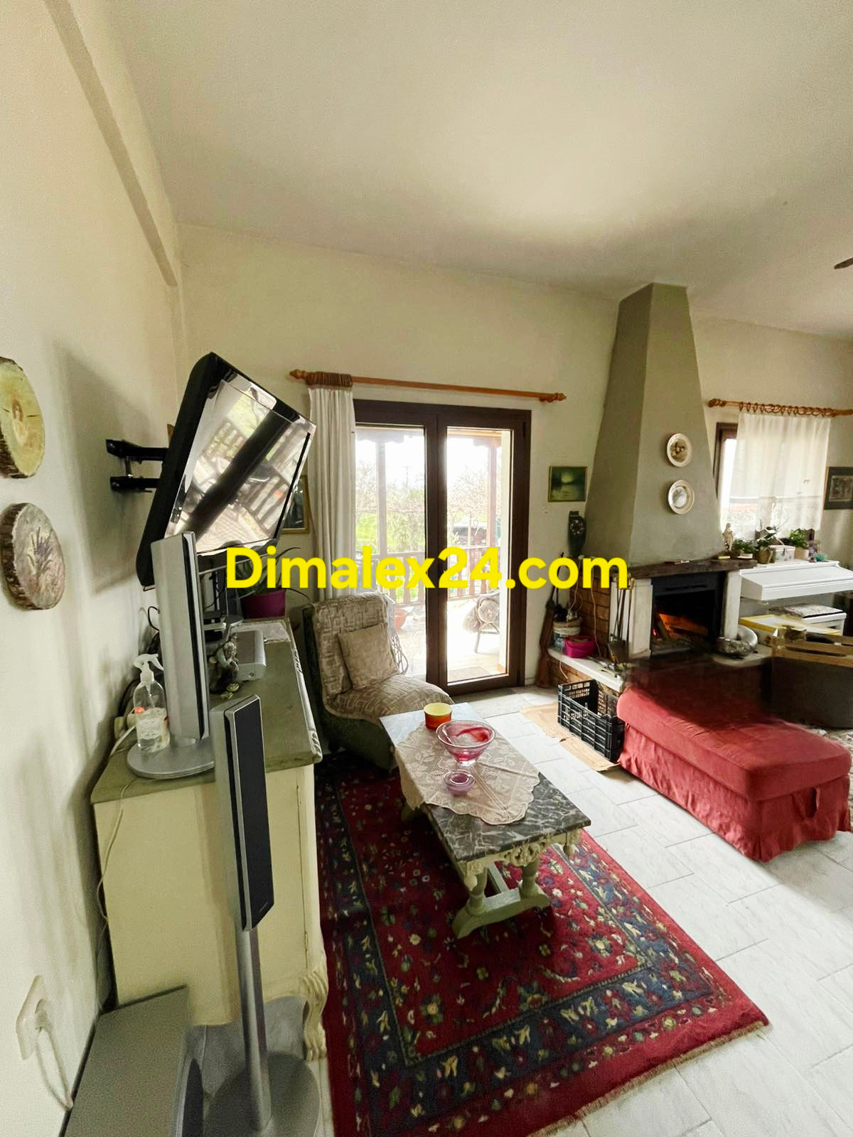 Имот близо до България бизнес възможност.