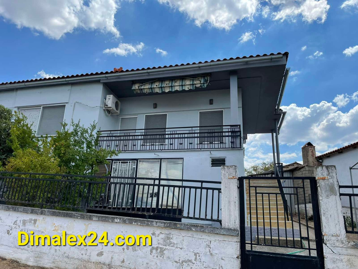 N.51 House is Greece, Rhodope region, Xilagani