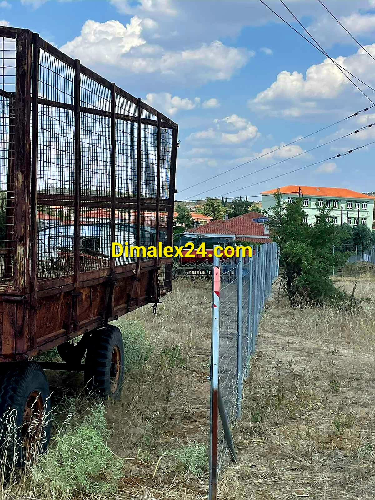 Парцел с площ от 900 кв.м, разположен в живописното и спокойно село Ксилагани, област Родопи, Северна Гърция.